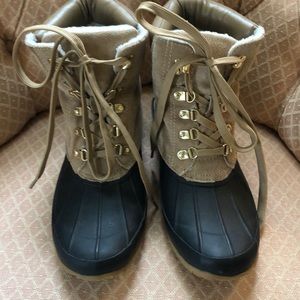 Joie Ladies rain/snow boots